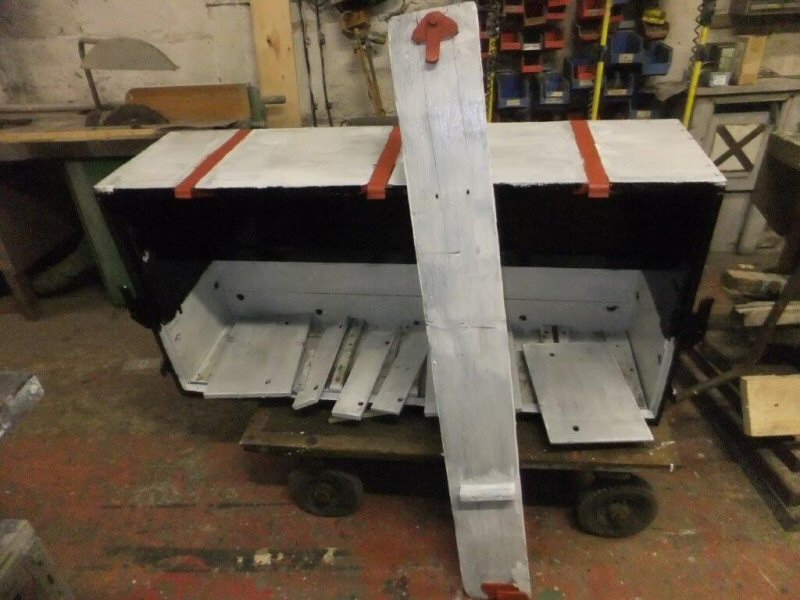 Class 100: Painted battery box and various pieces of metal